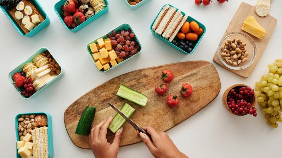 Composición de alimentos y platos asociados a Menú dieta Kot: semana 1.